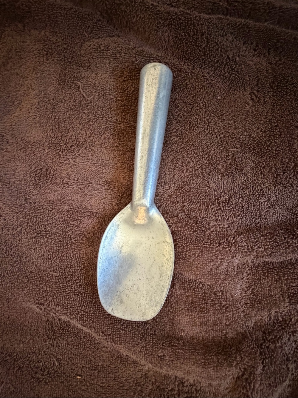 Sturdy Silver Metal Serving Scoop - Versatile Kitchen Tool